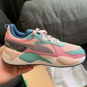 Little girls Puma sneakers size 1Y brand new in the box